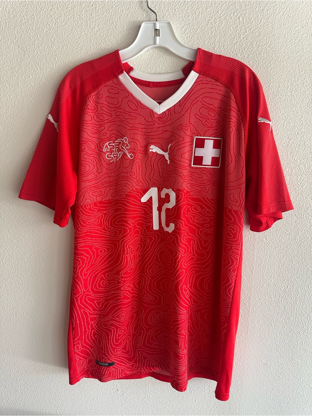 Y2K Puma Switzerland Suisse Soccer Jersey T-Shirt Size Large